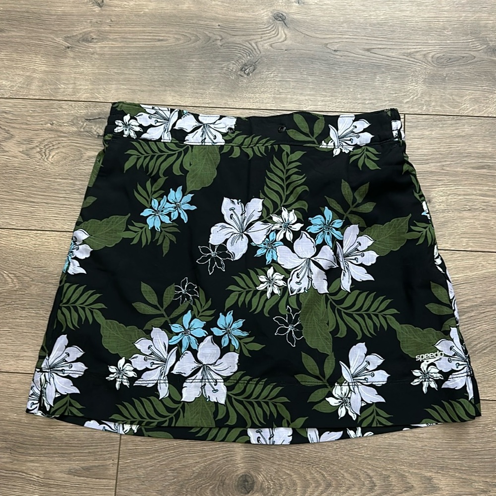 Tropical print Speedo skort size M